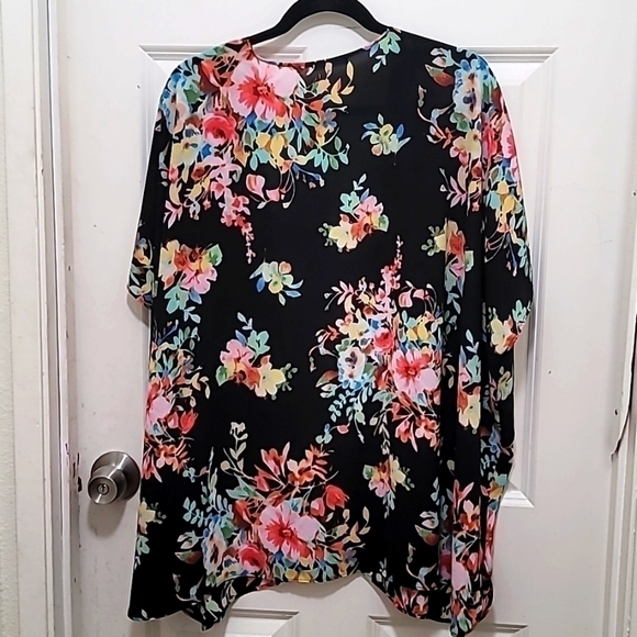 SOPRANO WOMEN'S FLORAL PRINT BEACH WRAP SHRUG KIMONO SIZE L - Picture 3 of 7